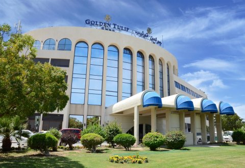喜泊马斯喀特金色郁金香酒店(golden tulip seeb muscat)