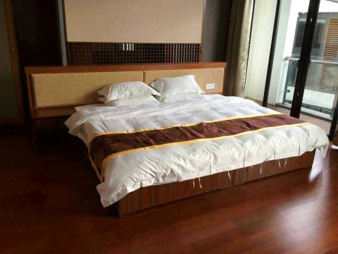 广州方圆明月山溪方方度假别墅