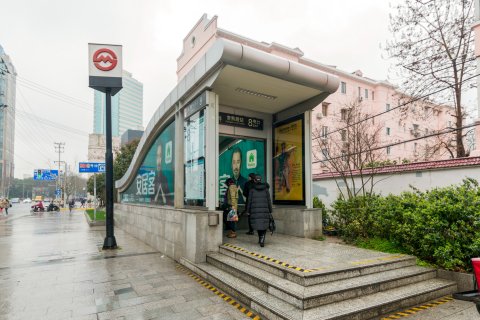 上海常熟路地铁站老上海风格经典1房普通公寓