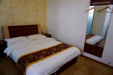 2017年装修 38张 好评: 3条差评: 1条 评论 红河县迤萨镇松花街100号